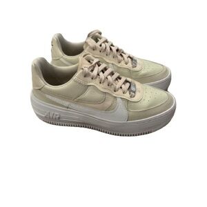 Nike Air Force Platform Size 6.5